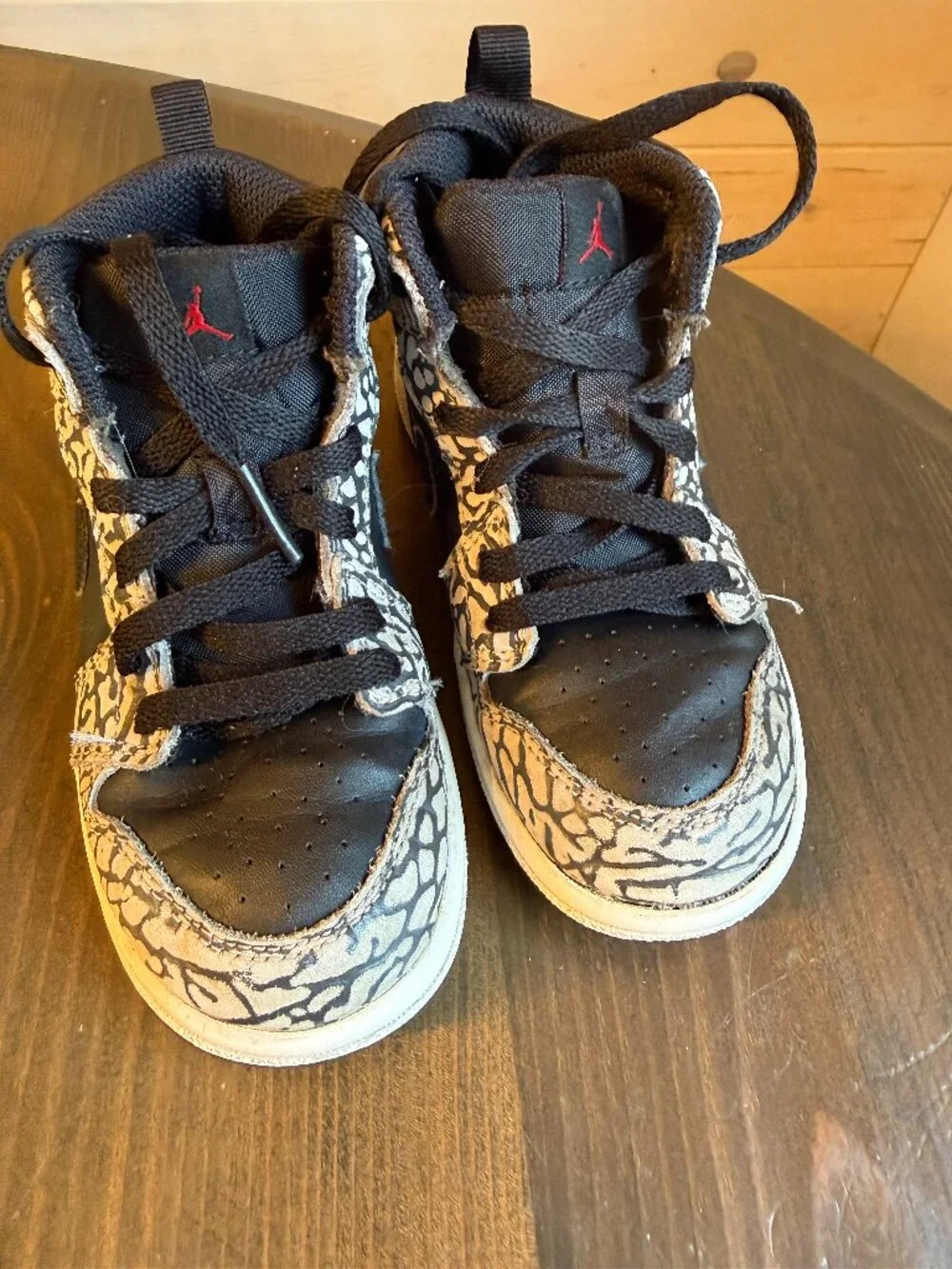 Nike Air Jordan 1 Retro ‘Elephant Print’ Toddler Sneakers 826715-013- SZ 9 C